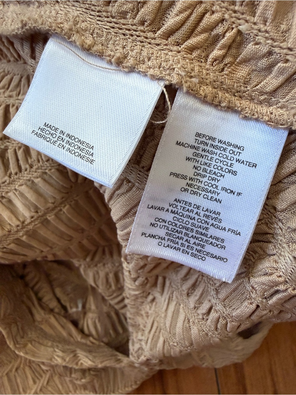 Nine West Textured Sleeveless Knit Top in Camel size L - Picture 7 of 7